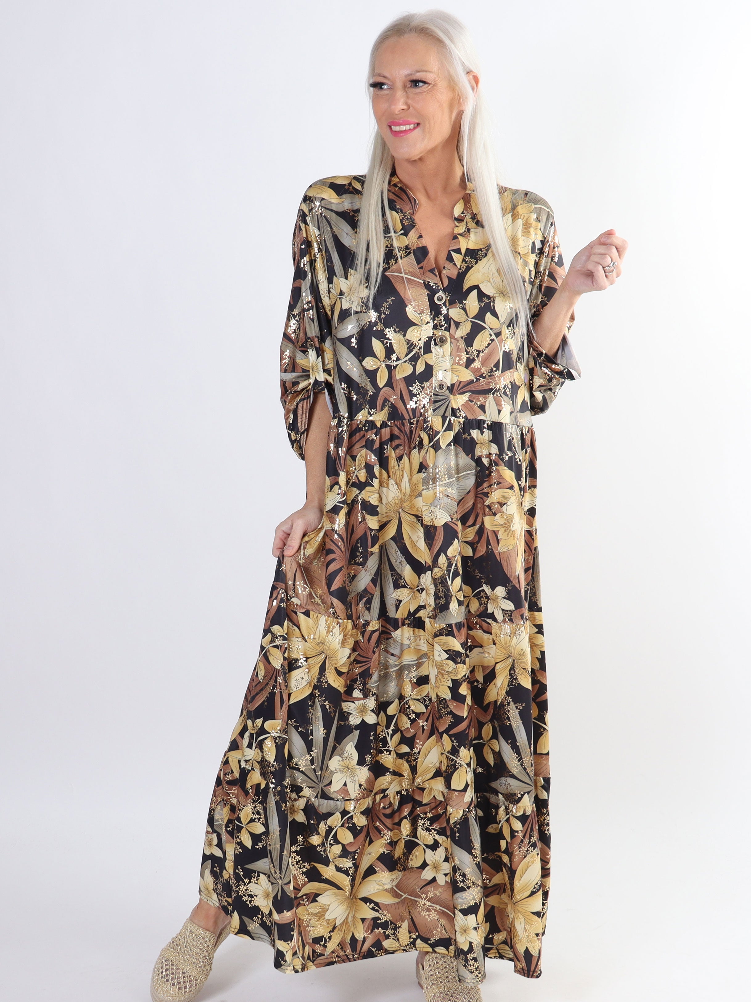 Milano Gold Flower - Lång plus size klänning med lager på lager look